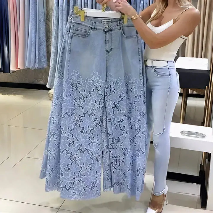 Leni - Moderne Jeans mit Spitzenaufnähern