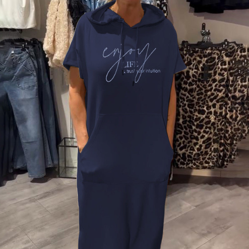 Klara - Lässiges Kleid mit Kapuze und femininer Passform