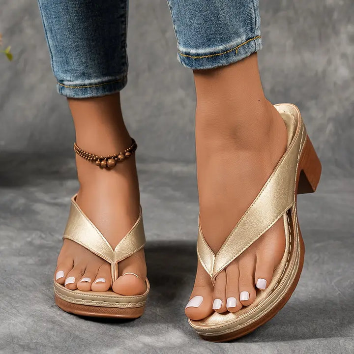 Saskia - Orthopädische Slipper mit Absatz