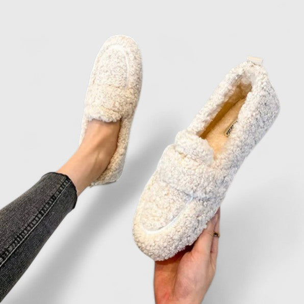 ARLENA - Warme Slipper mit elegantem Design