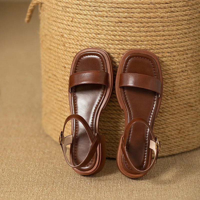 Brigitte - Elegante und bequeme Sandalen