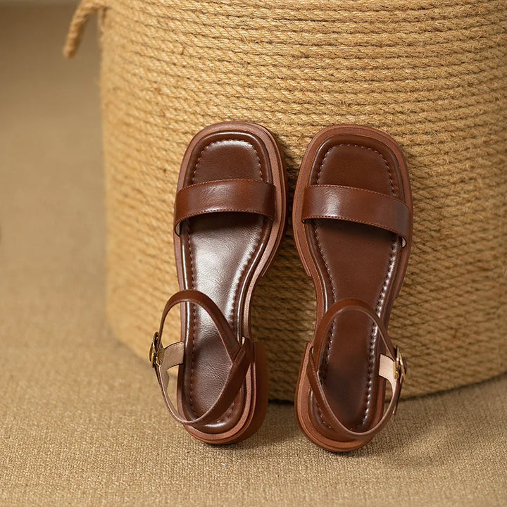 Brigitte - Elegante und bequeme Sandalen