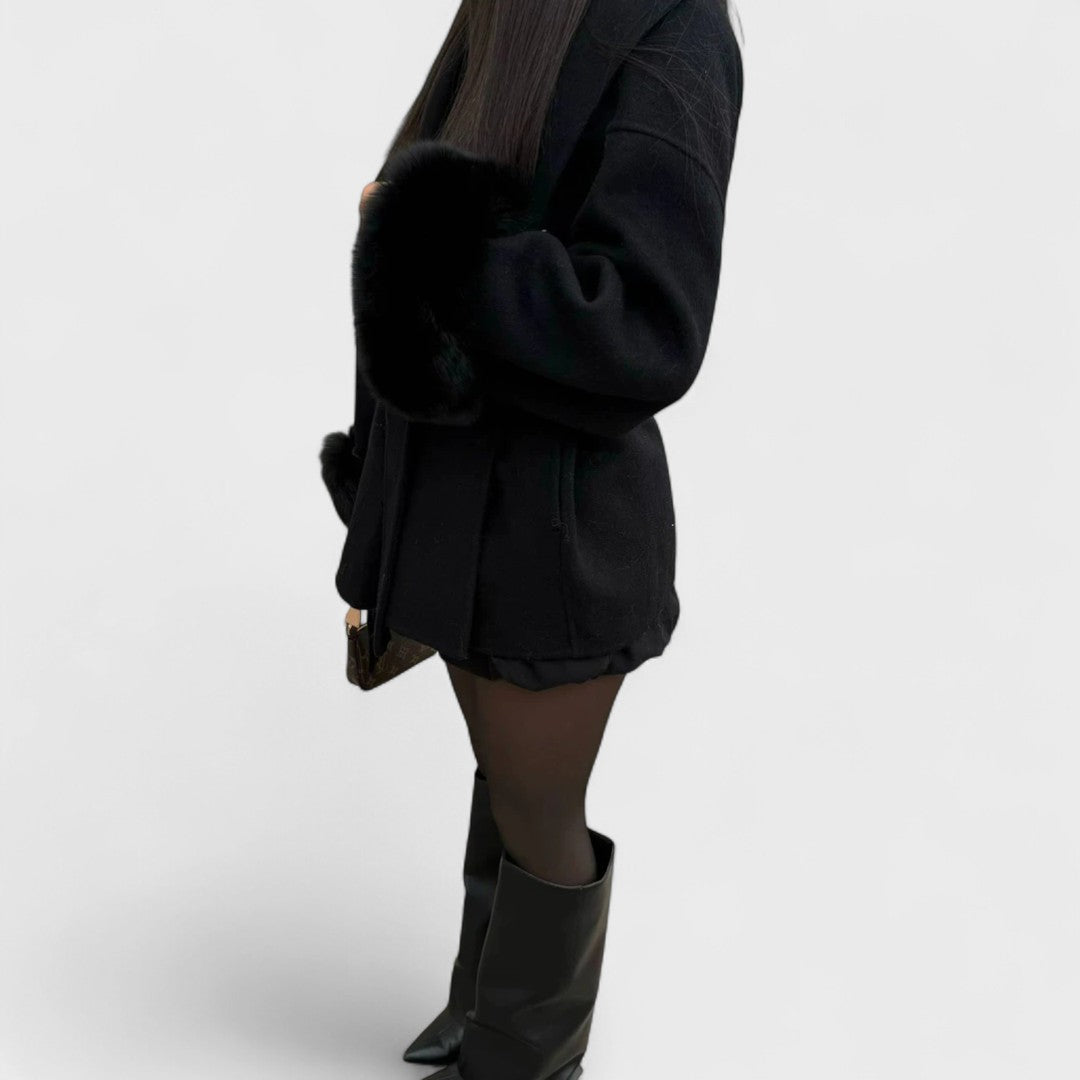 Harper – Eleganter Mantel mit Details aus ökologischem Fell