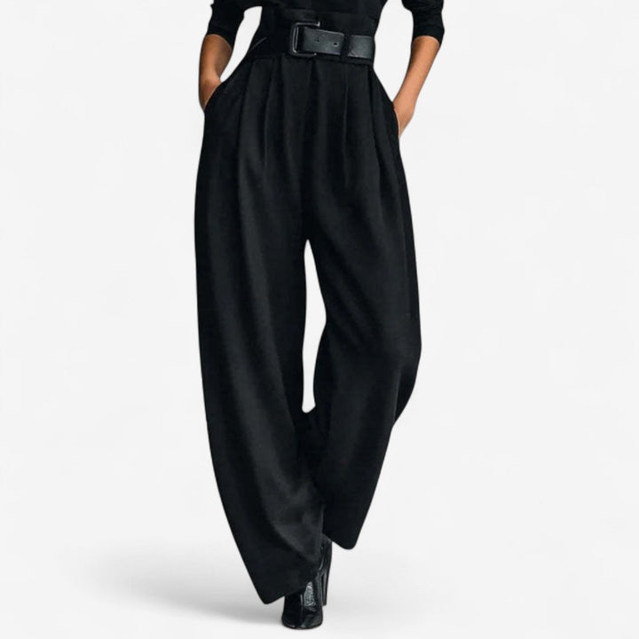 Doris - Jumpsuit mit hohem Kragen