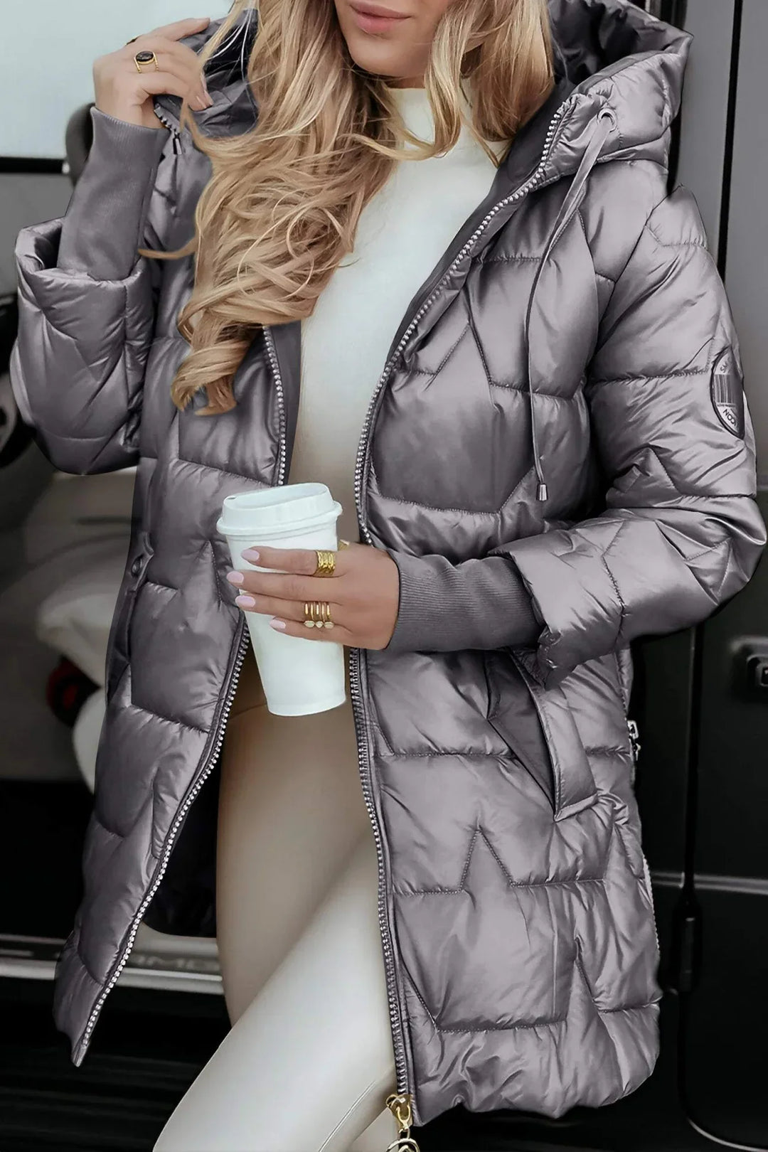 Noelia - Eleganter Wintermantel mit Kapuze und Fütterung